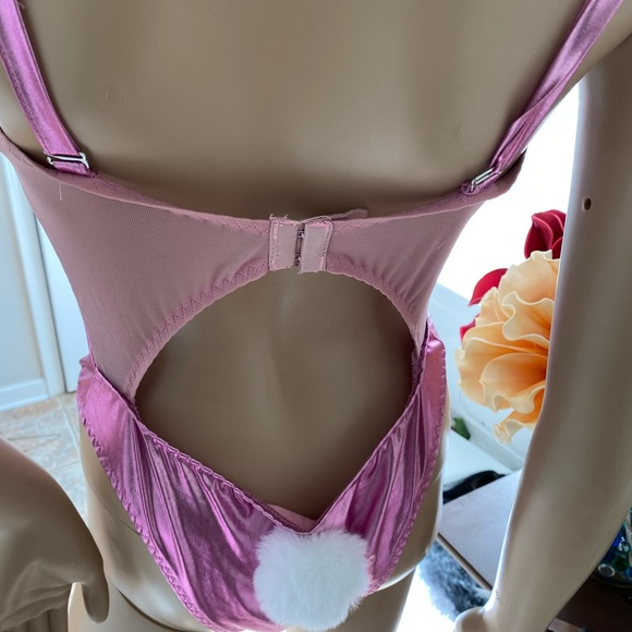 Fantasy Lingerie women size medium, women intimate and sleepwear. Hot pink. - Picture 7 of 8